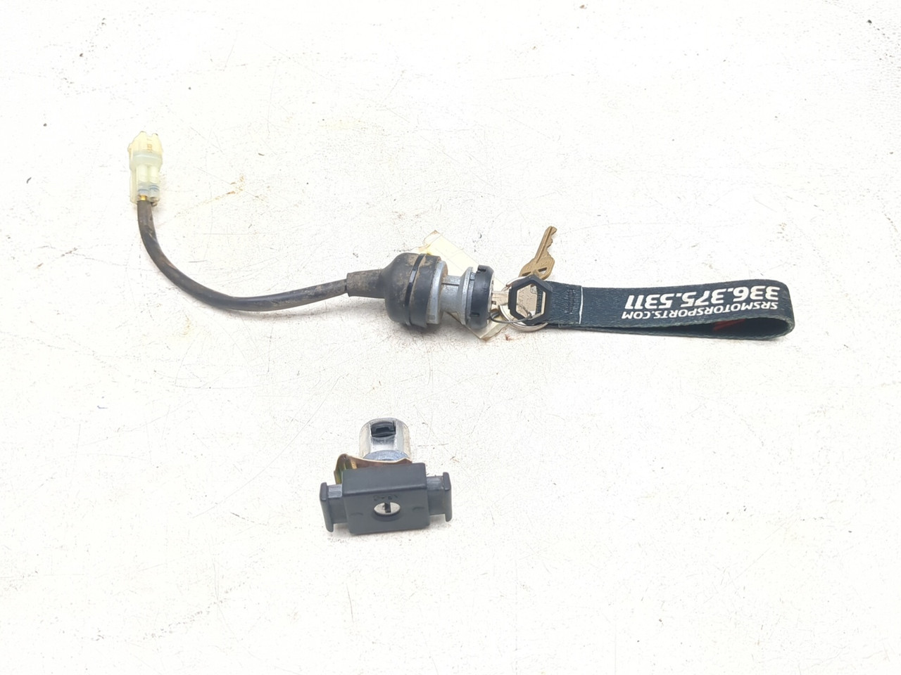 14-22 Kymco UXV700I UXV 700 Front Ignition Lock Key Set 35010-ALE8