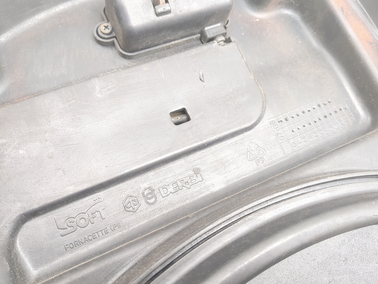 05-14 Vespa LX 50 Driver Passenger Seat - Sun Coast Cycle Sports