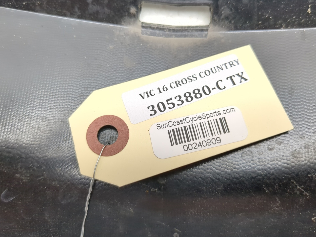 12-17 Victory Cross Country Tour Front Dash Visor Trim 5437552