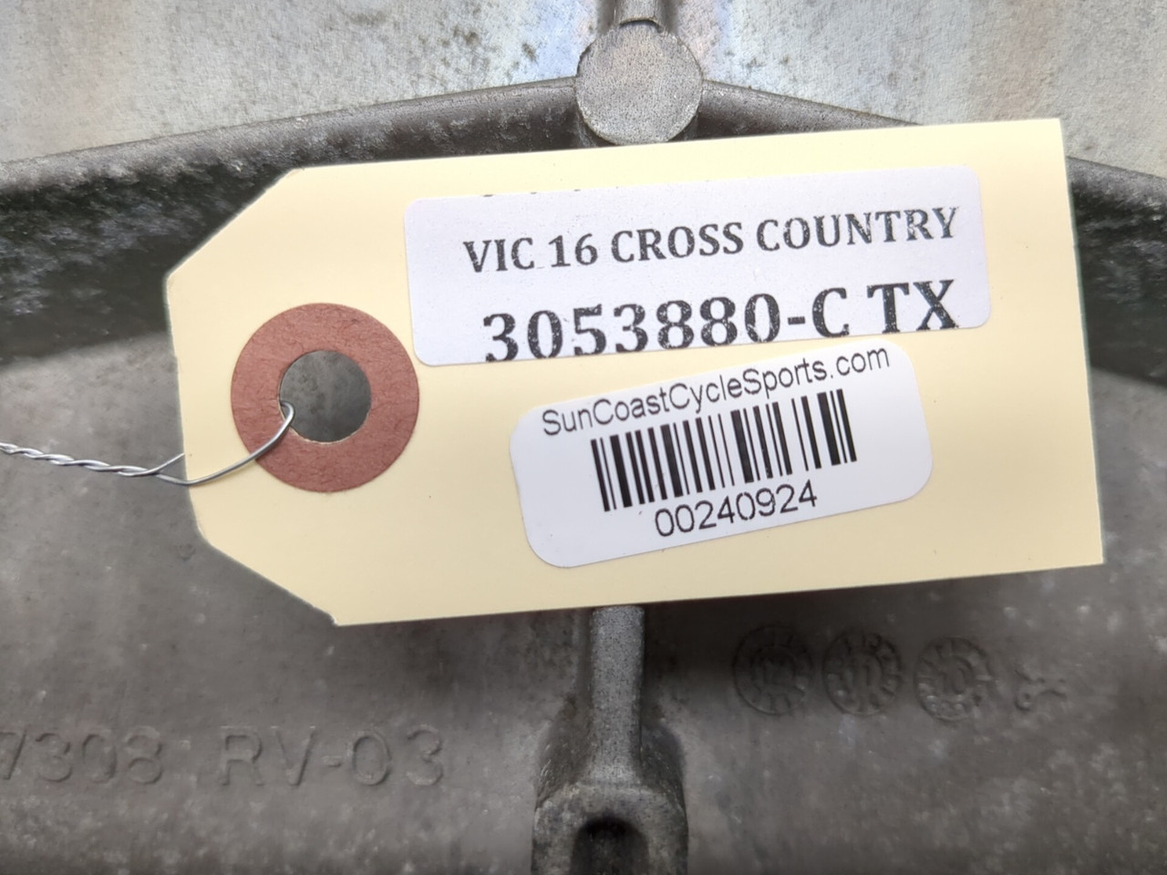 12-17 Victory Cross Country Tour Rear Center Trunk Support 5137308