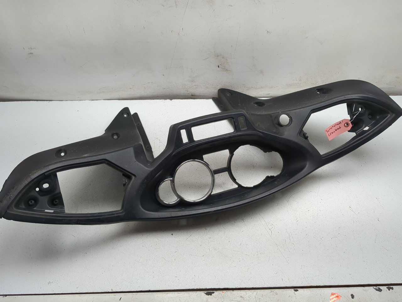 12-17 Victory Cross Country Tour Front Dash Panel 5437066 - Sun