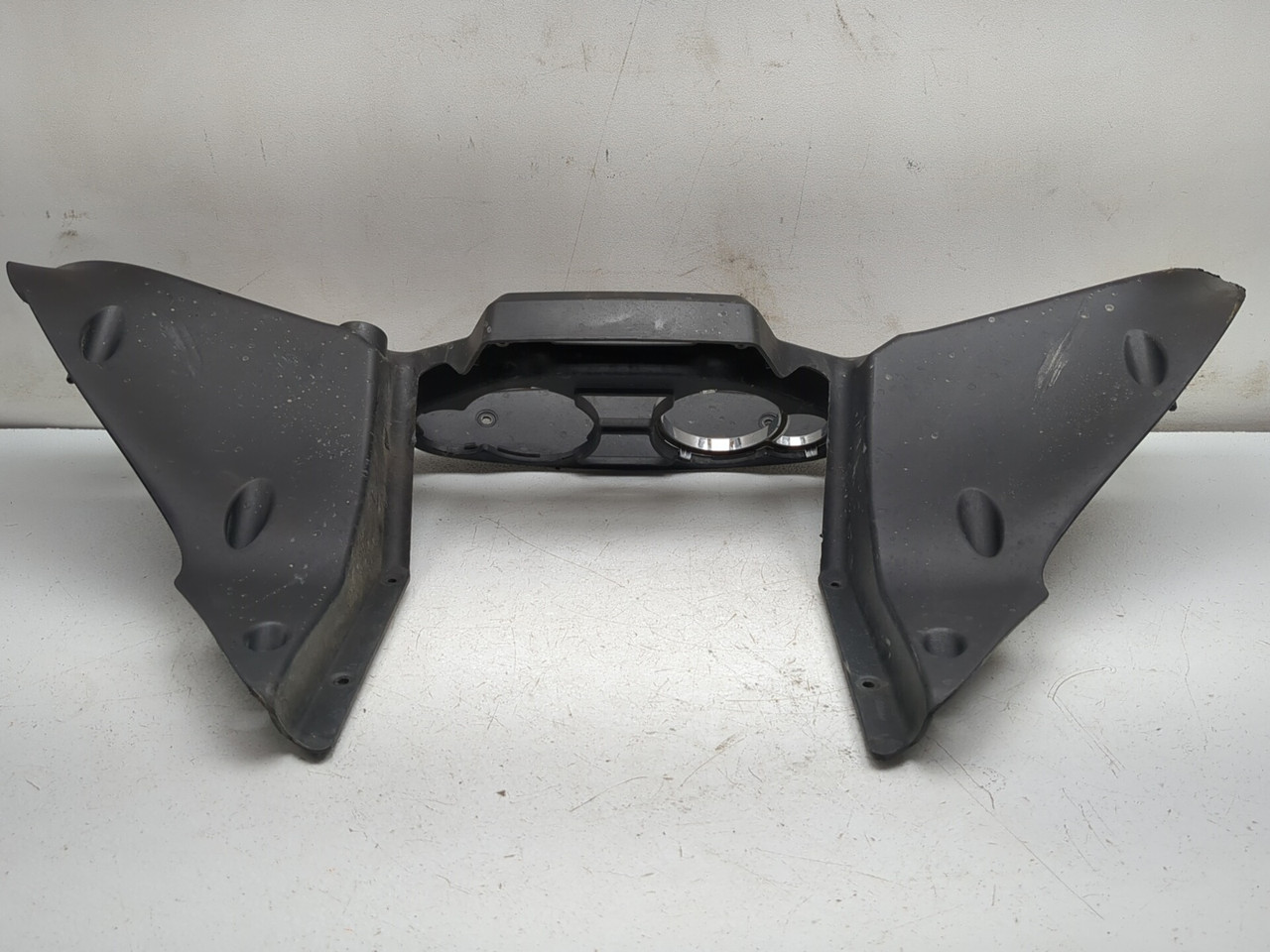 12-17 Victory Cross Country Tour Front Dash Panel 5437066 - Sun