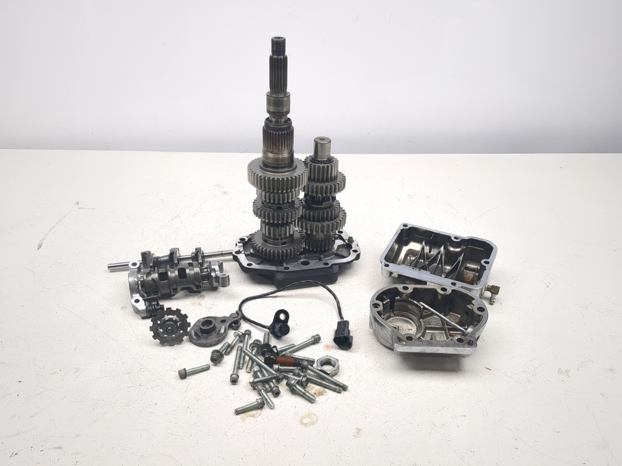 00-07 Harley Davidson Softail Deuce FXSTD 5 Speed Transmission