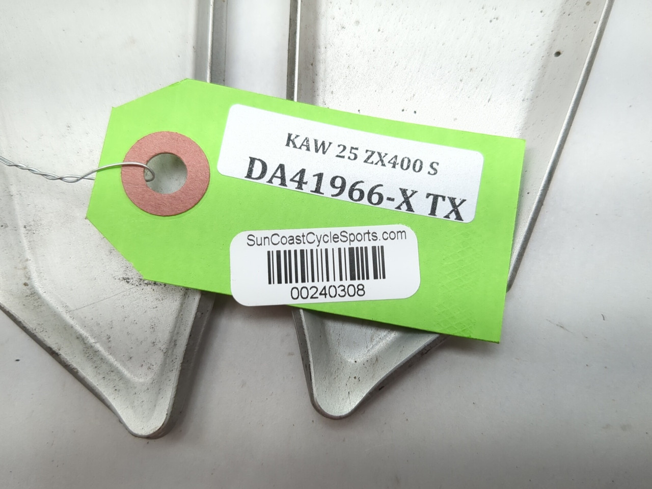 23-26 Kawasaki ZX400S ZX4R Heel Guard Foot Peg Bracket Pair 55020