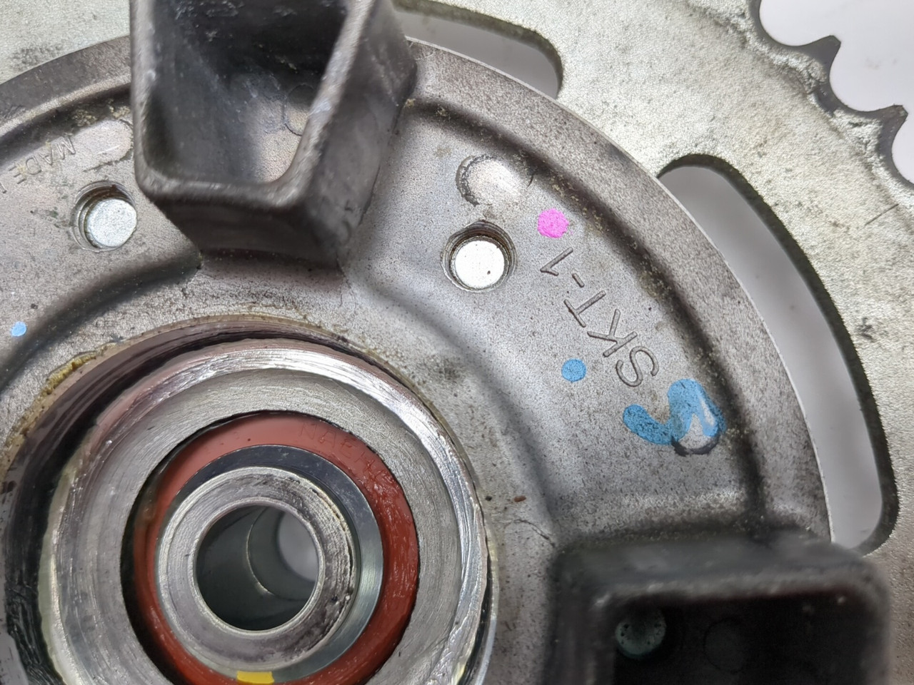 23-26 Kawasaki ZX400S ZX4R Rear Sprocket Carrier w/ Damper Set