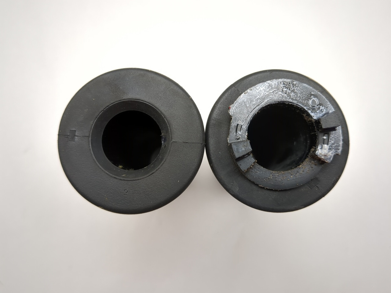 23-26 Kawasaki ZX400S ZX4R Front Left Right Handlebar Grip Pair