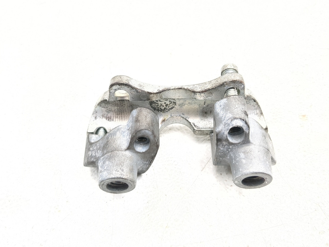 10-13 Harley FLHTK Electra Glide Ultra Front Handlebar Riser Clamp