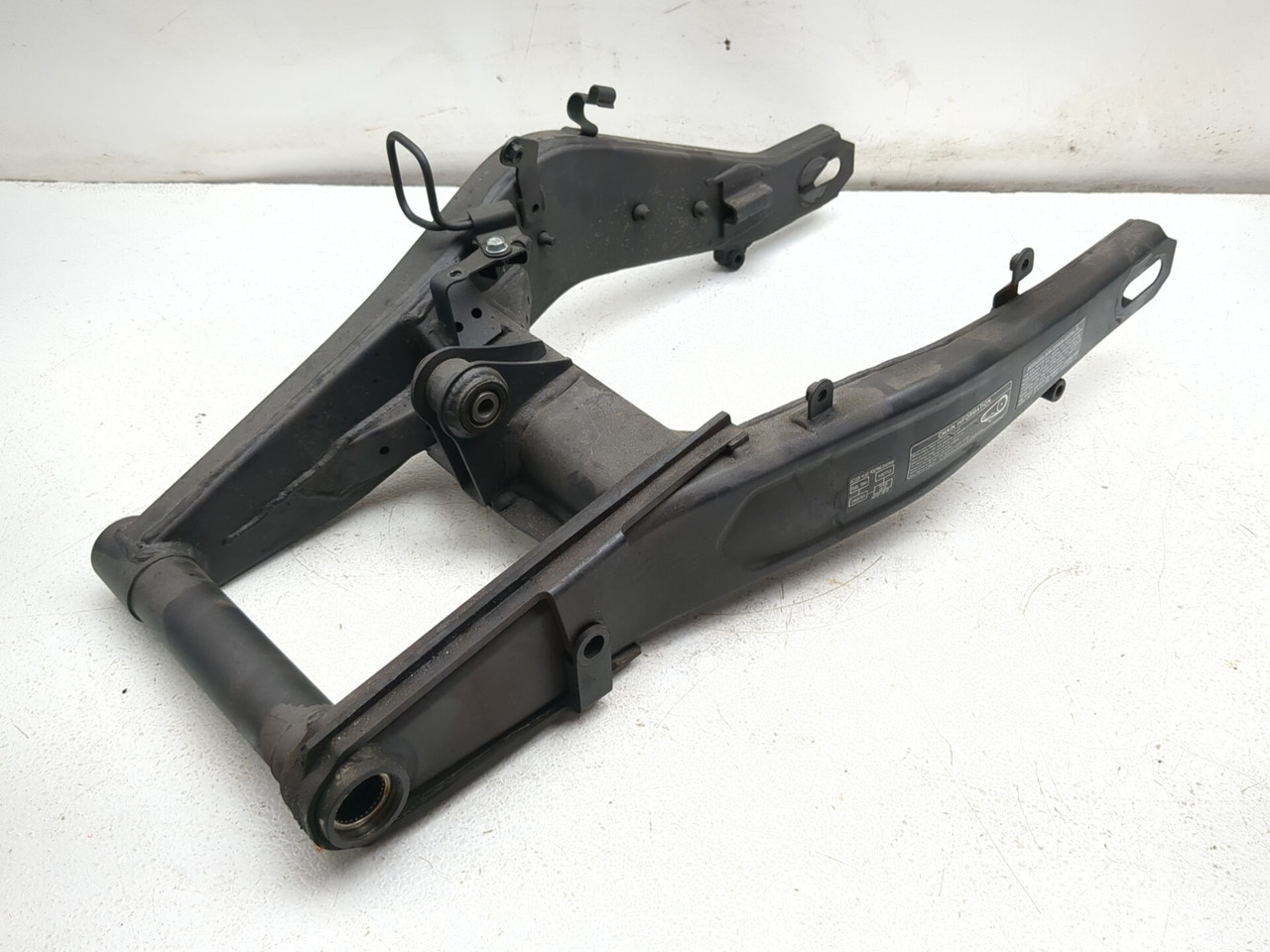 23-26 Kawasaki ZX400S ZX4R Rear Suspension Swingarm 33001-0765-18R