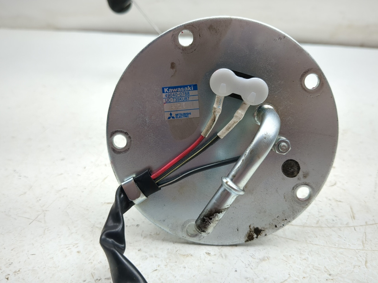 23-26 Kawasaki ZX400S ZX4R Fuel Gas Petrol Sender Pump 49040-0788
