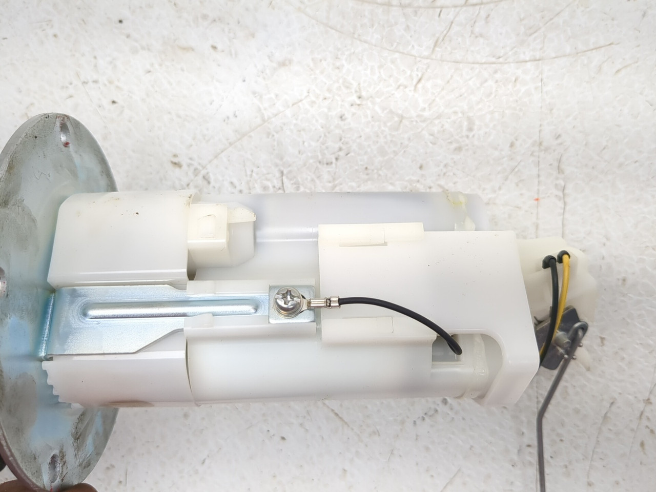 23-26 Kawasaki ZX400S ZX4R Fuel Gas Petrol Sender Pump 49040-0788