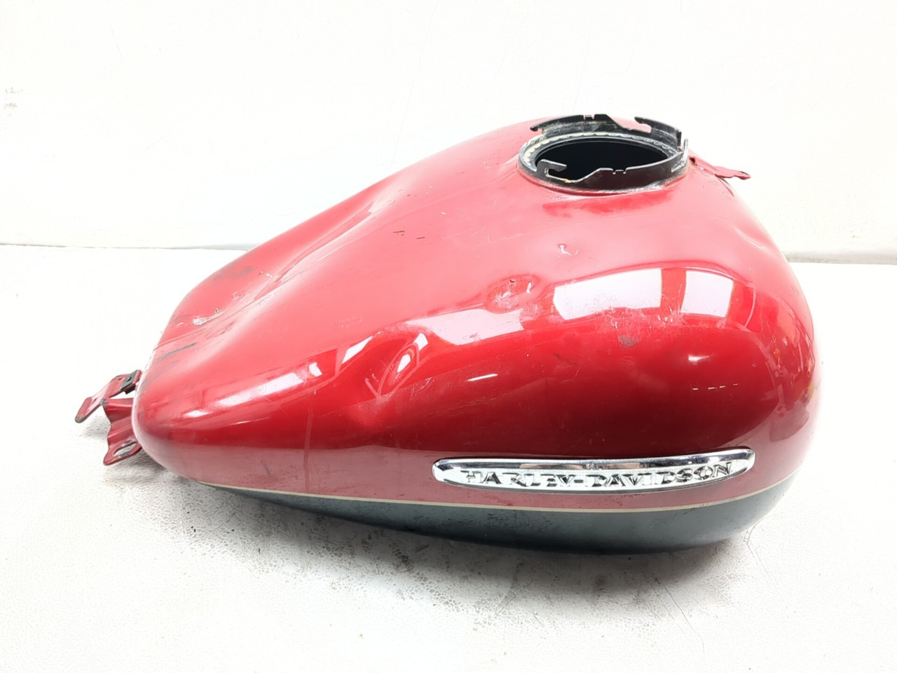 10-13 Harley FLHTK Electra Glide Ultra Front Fuel Gas Petrol Tank