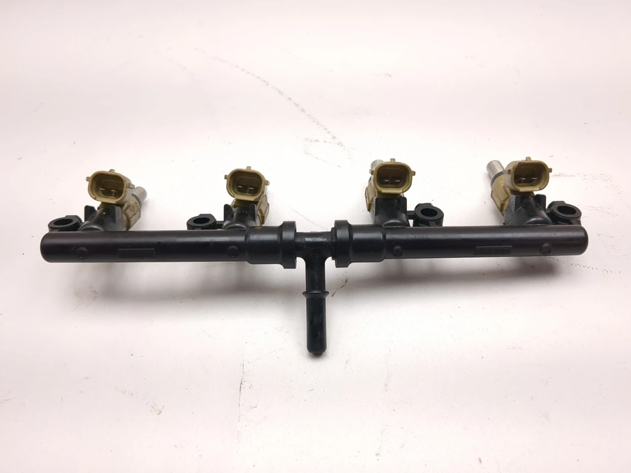 23-26 Kawasaki ZX400S ZX4R Fuel Rail w/ 4 Piece Set of Injectors