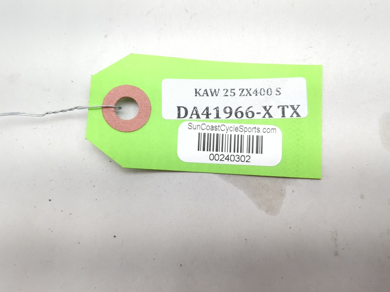 23-26 Kawasaki ZX400S ZX4R Fuel Rail w/ 4 Piece Set of Injectors