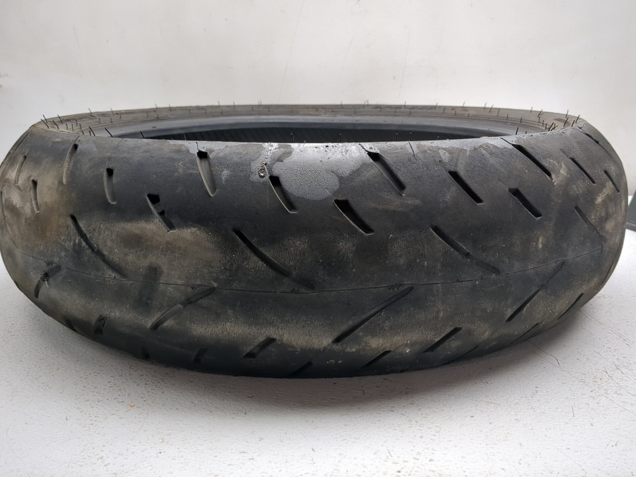 23-26 Kawasaki ZX400S ZX4R Dunlop 160/60ZR17 Rear Tire DOT 1125