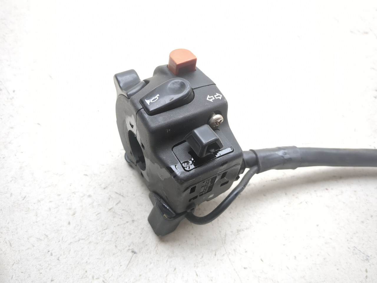 06-10 Aprilia Tuono 1000R Factory Left Handlebar Switch Button