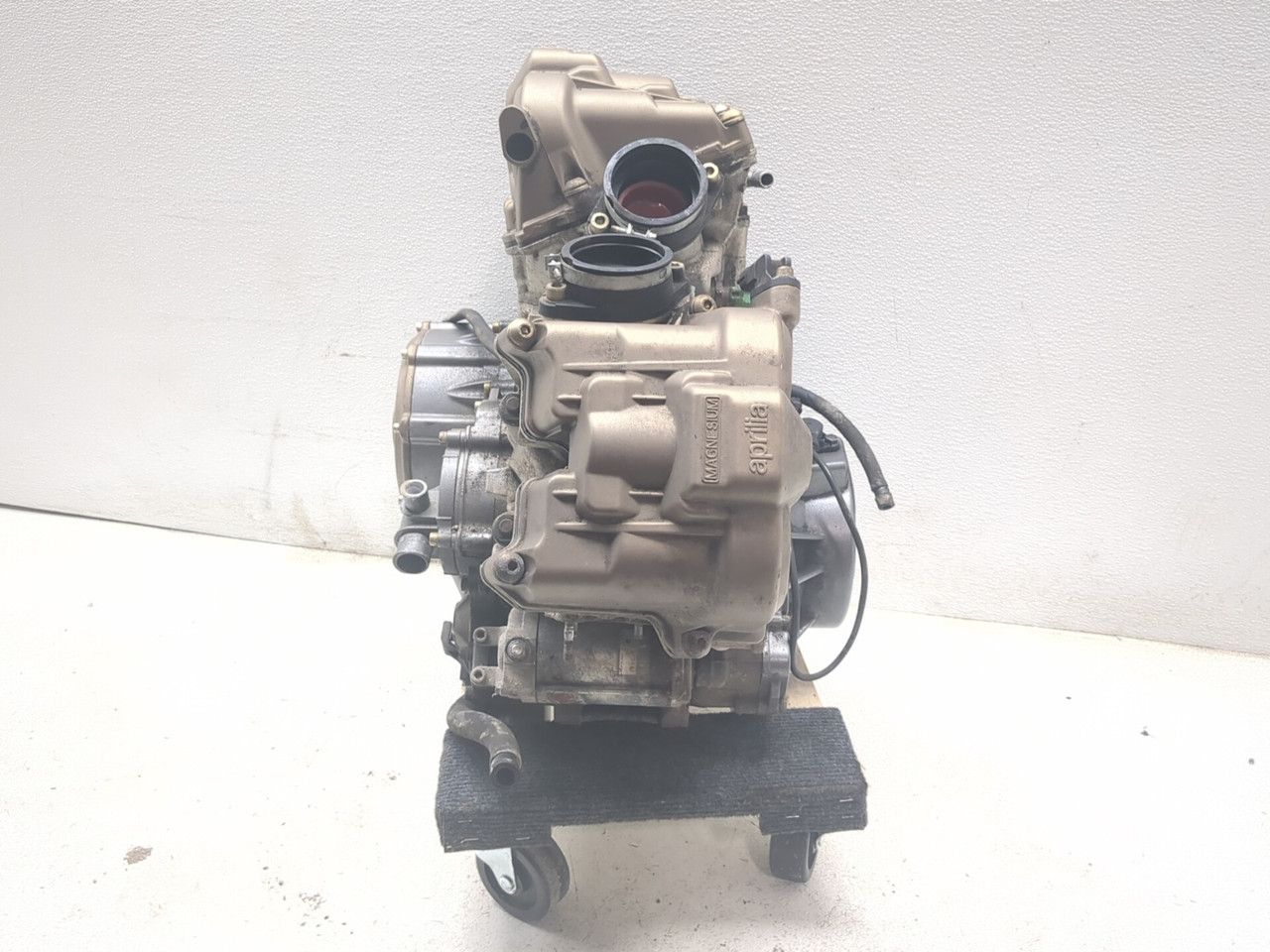06-10 Aprilia Tuono 1000R Factory Engine Motor GUARANTEED - Sun 06-10 Aprilia Tuono 1000R Factory Engine Motor GUARANTEED - Sun