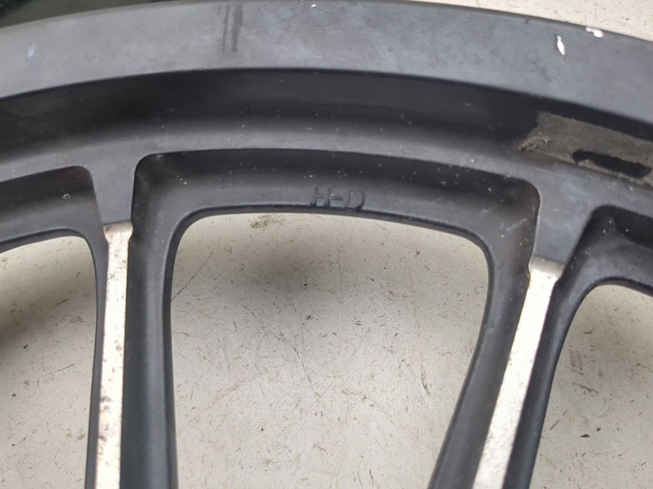 09-13 Harley HD Sportster Iron XL883N Front Wheel Rim 19X2.15