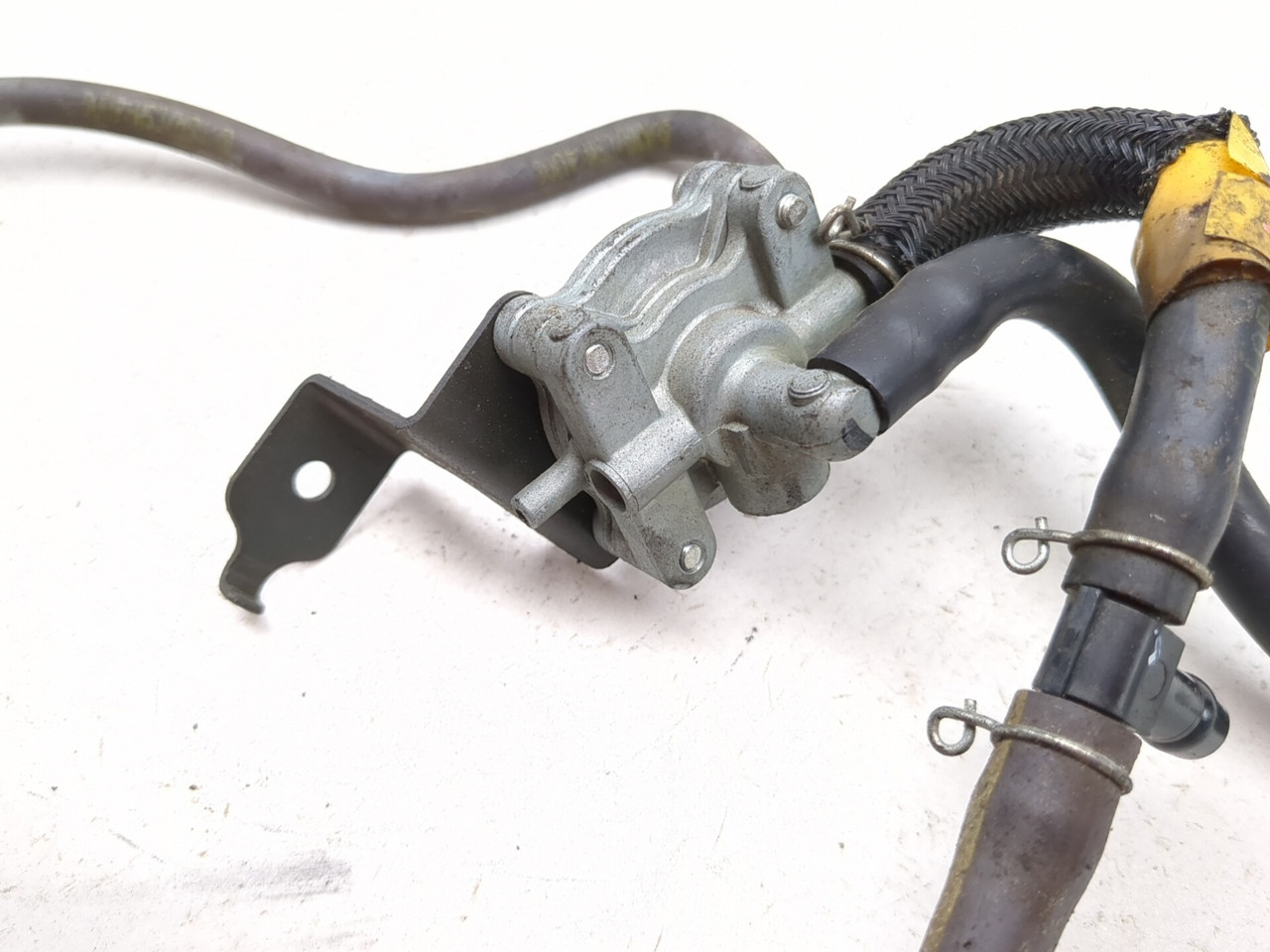 01-05 Kawasaki ZRX1200A ZRX 1200 Vacuum Switch Valve 16126-1404