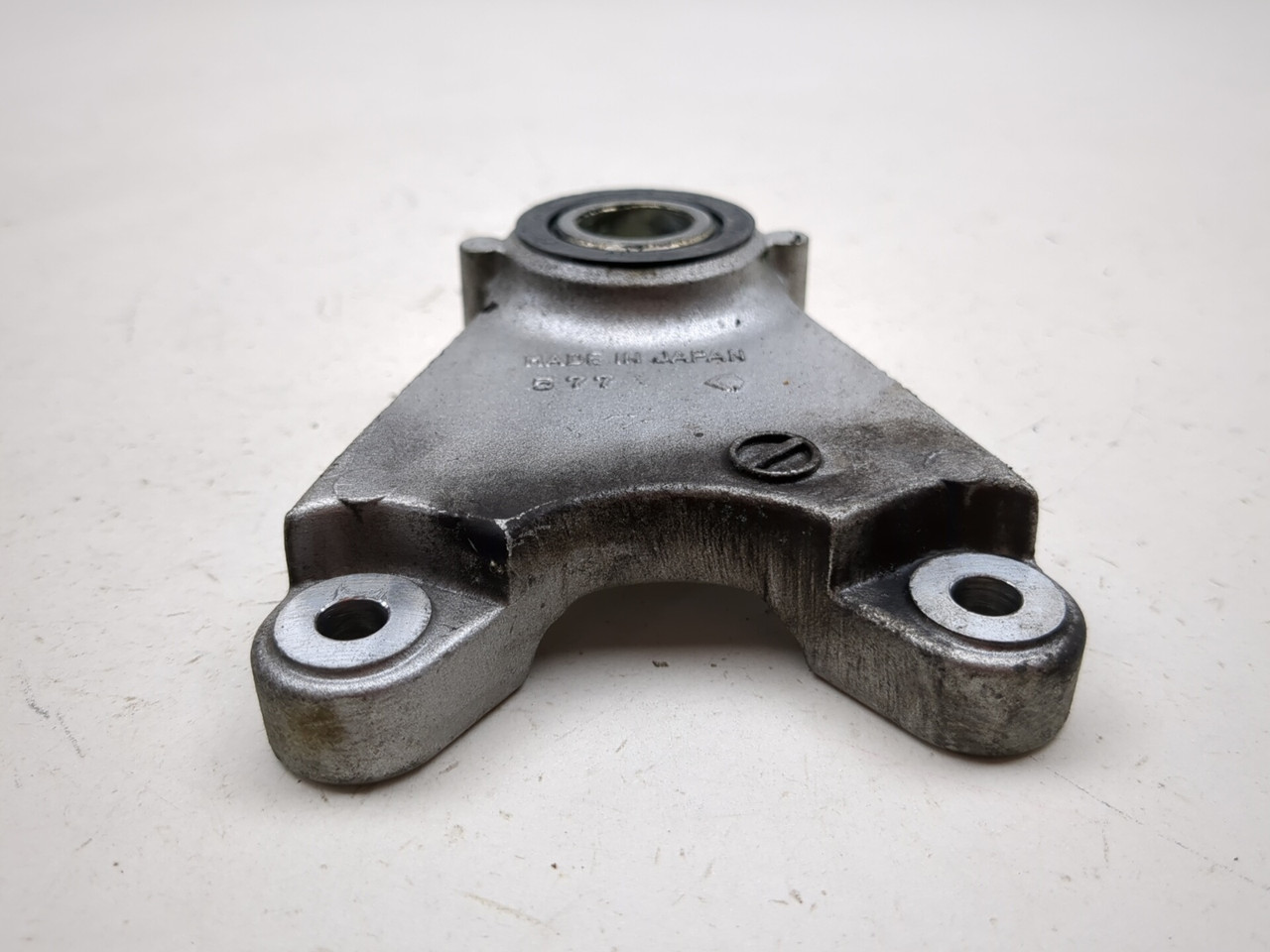 01-05 Kawasaki ZRX1200A ZRX 1200 Right Rear Brake Caliper Bracket