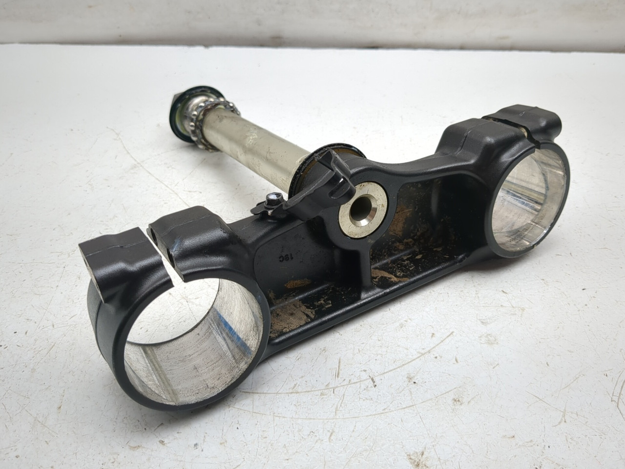 18H  20-25 Honda CRF1100A Africa Twin Front Lower Triple Tree Yoke Stem