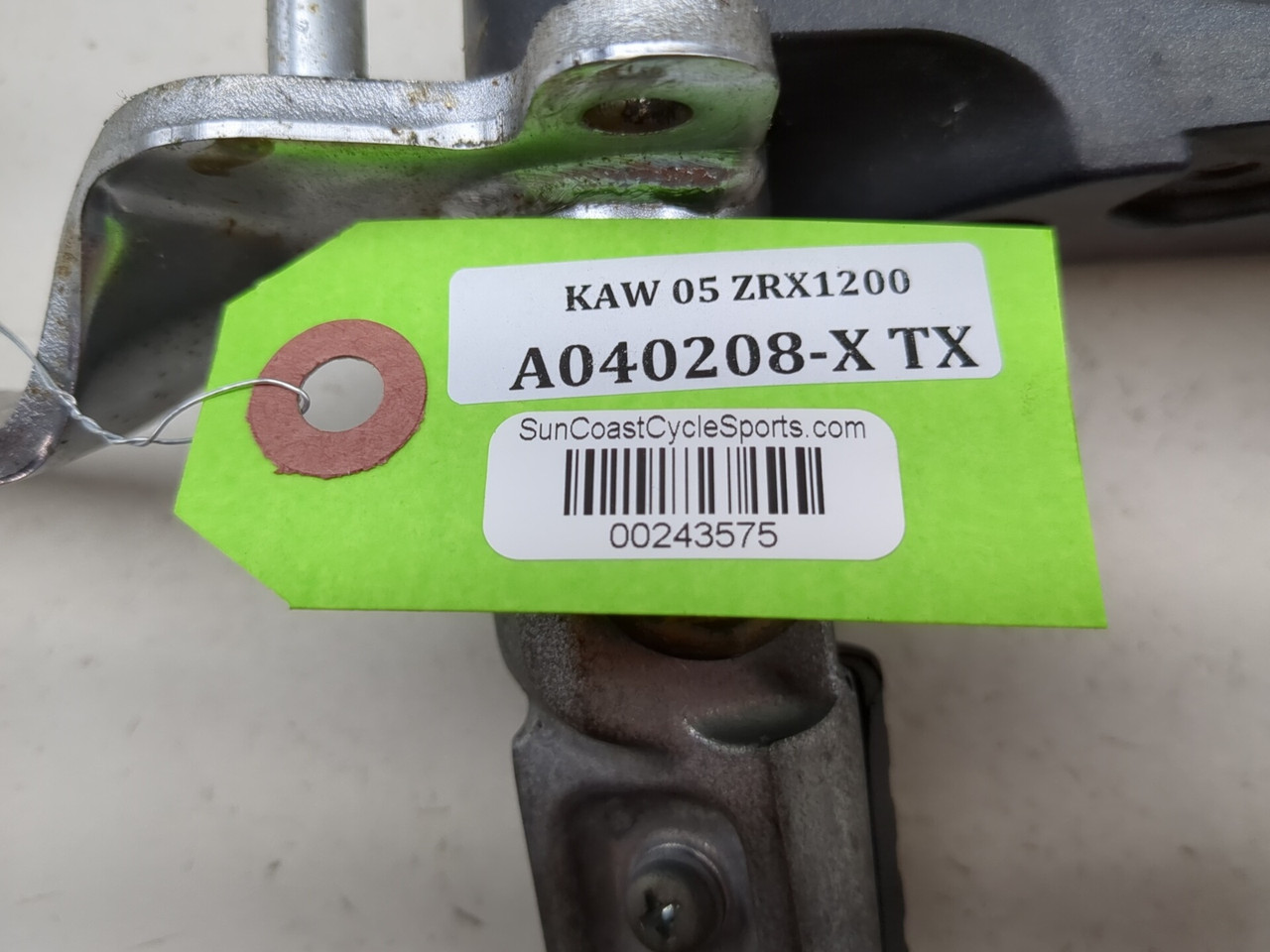 01-05 Kawasaki ZRX1200A ZRX 1200 Front Right Rearset Assembly