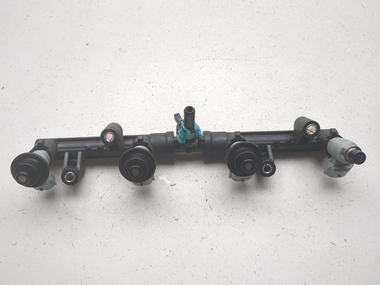 07-12 Honda CBR600 CBR600RR Primary Secondary Fuel Rail Set 16640