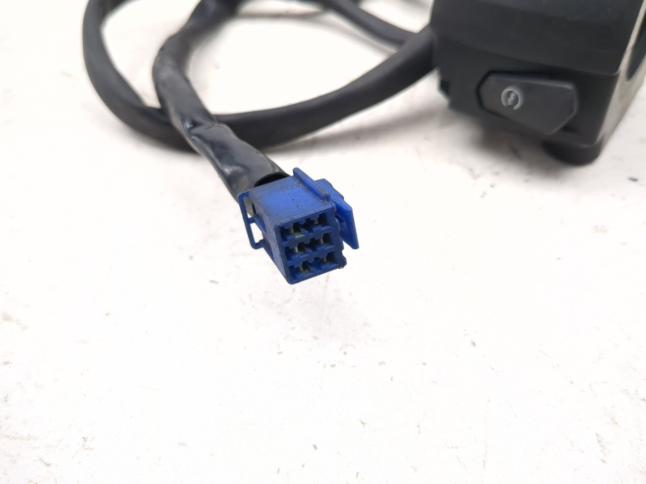 08-16 Yamaha YZF-R6S YZF R6 Right Handlebar Switch 13S-83975-00-00