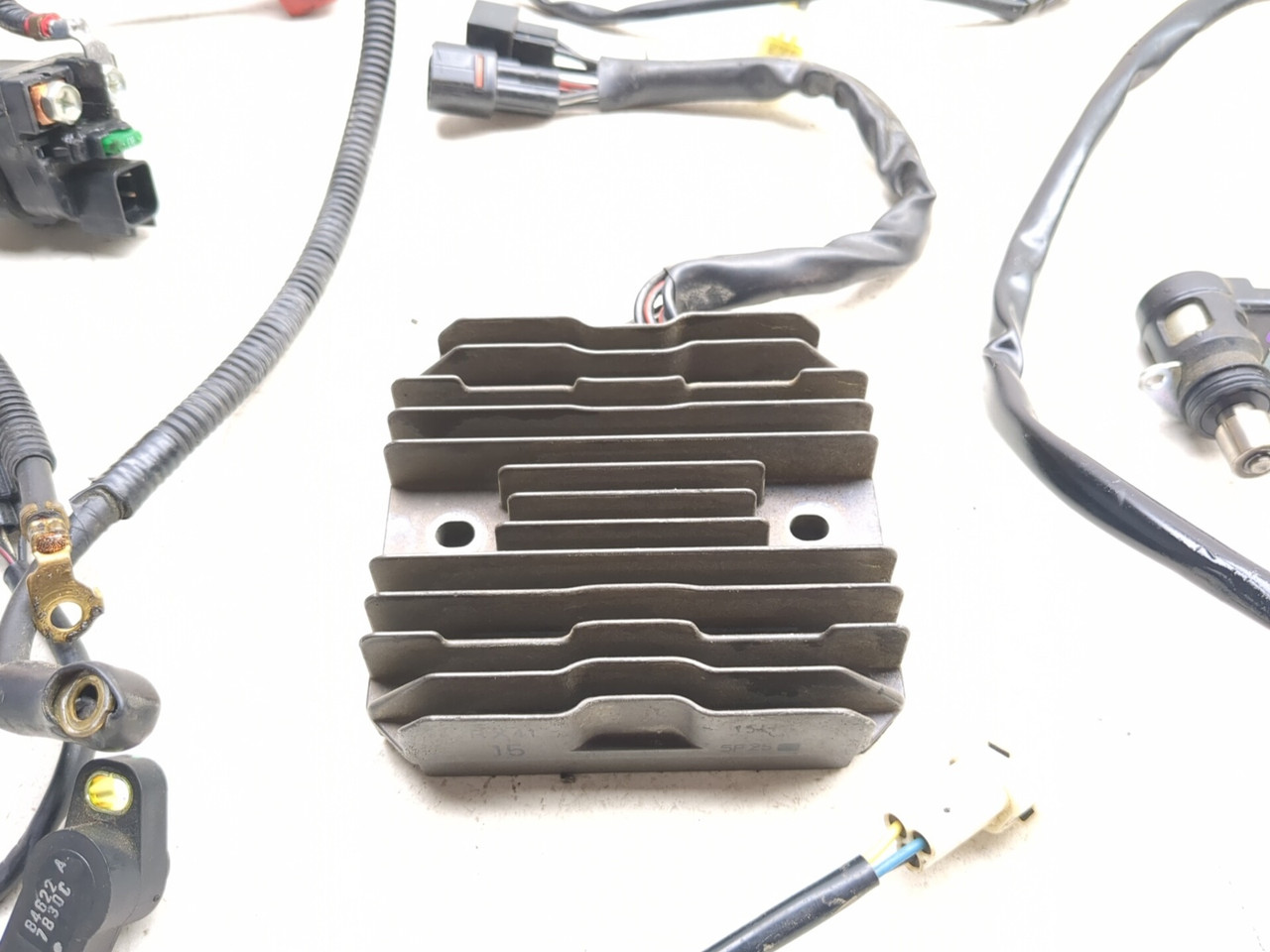 ファントム 08-20 Suzuki Hayabusa GSX1300R Harnesses Sensor Regulator Horn