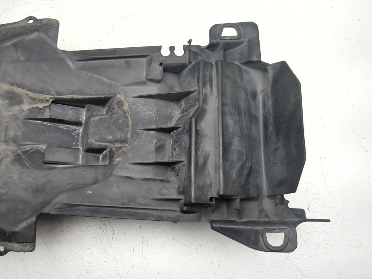 04 05 Suzuki GSXR 600 750 Rear Inner Fender Undertail 63111-29G10