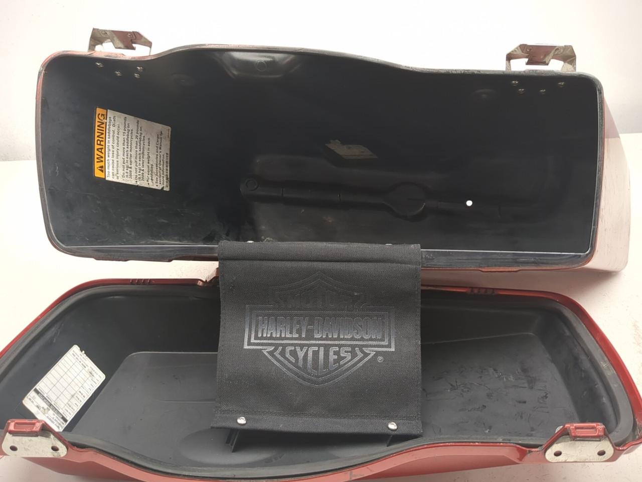 10-13 Harley Davidson Road Glide FLTRX Rear Left Saddlebag 79107