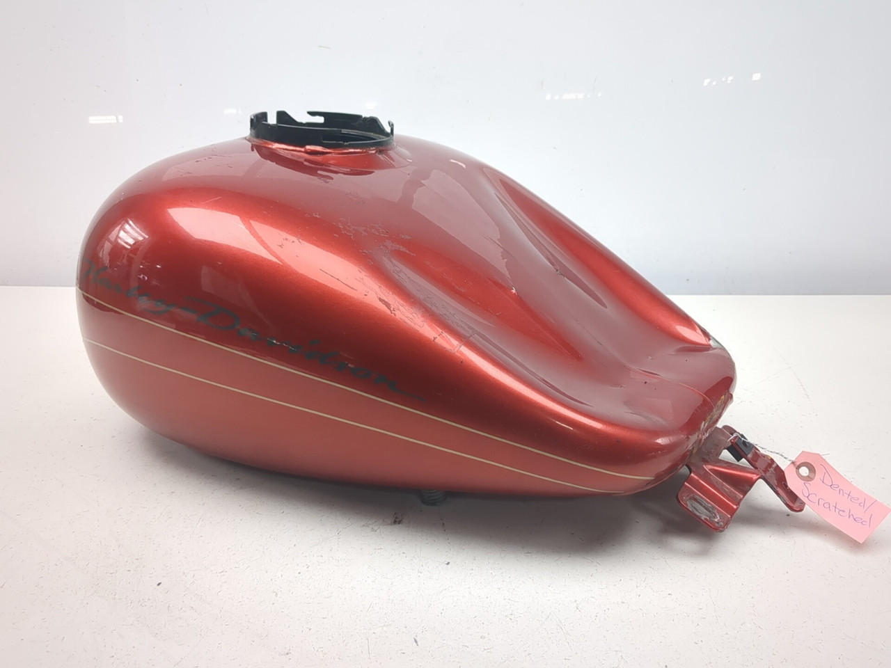 10-13 Harley Davidson Road Glide FLTRX Gas Fuel Tank 61356-08