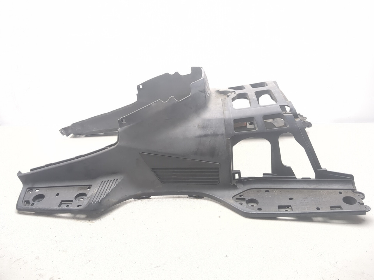 03-12 Suzuki Burgman AN650 Front Footboard Floorboard 48121-10G00