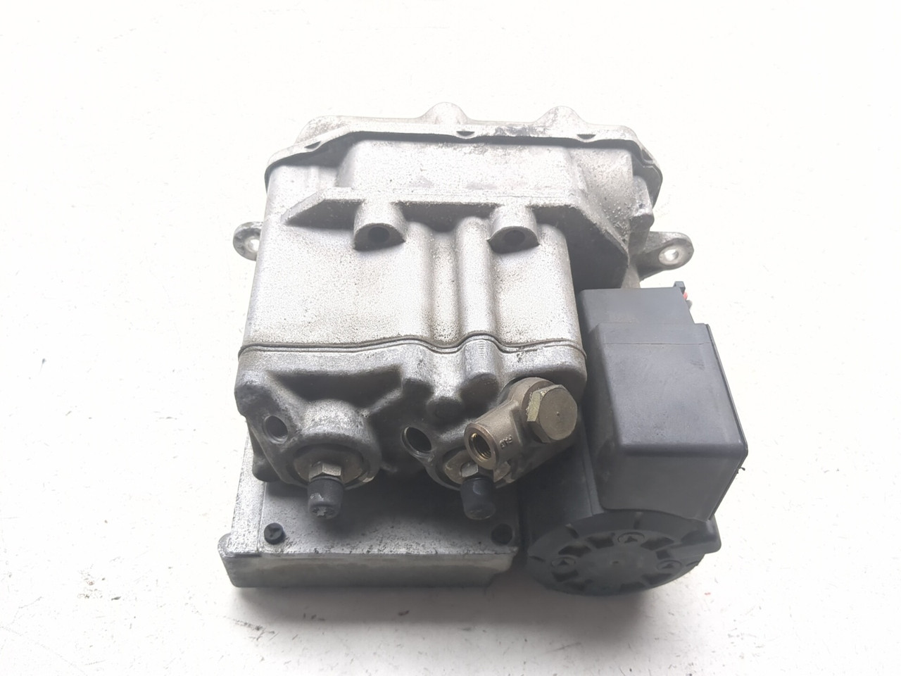 F*。 98-05 BMW R1100 S ABS Pressure Modulator 34512331637 - Sun Coast