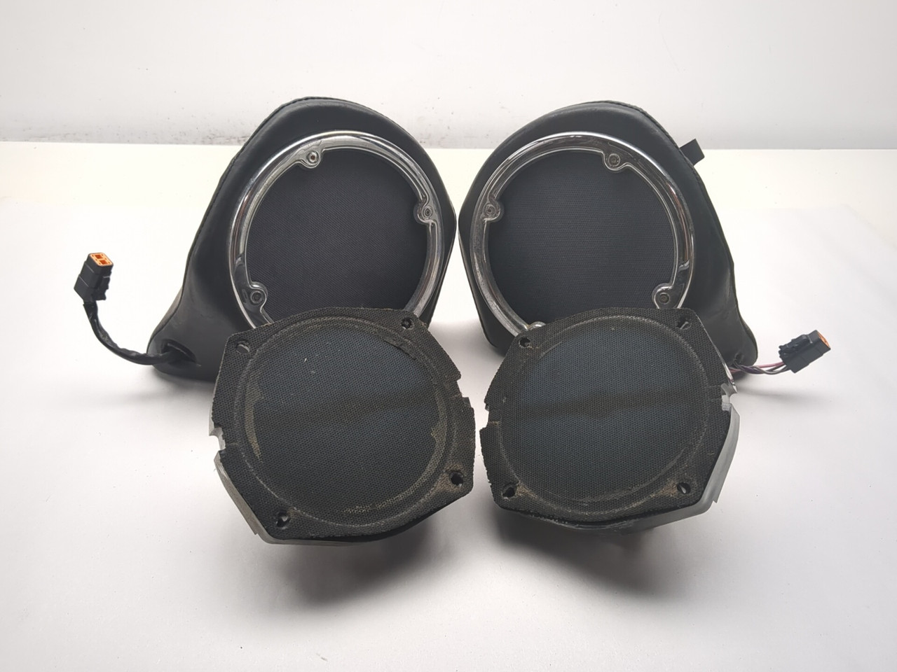 06-13 Harley HD CVO Ultra Classic Electra FLHTCUSE3 Speaker Pod