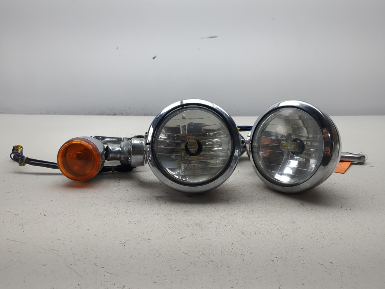 06-13 Harley HD CVO Ultra Classic Electra FLHTCUSE3 Passing Lamp