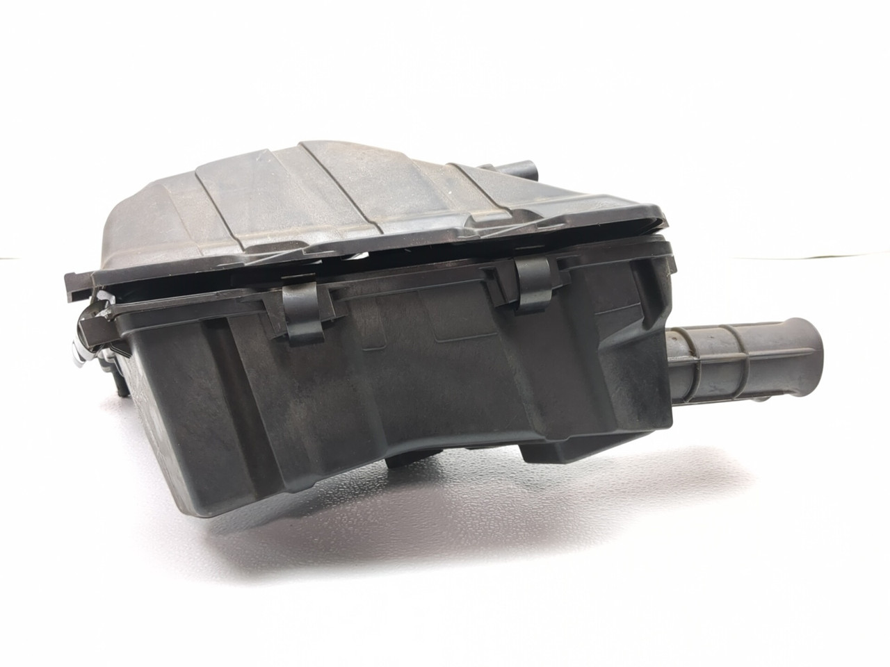 08-12 Can Am Spyder RT SE5 Airbox Assembly 707800182 - Sun Coast
