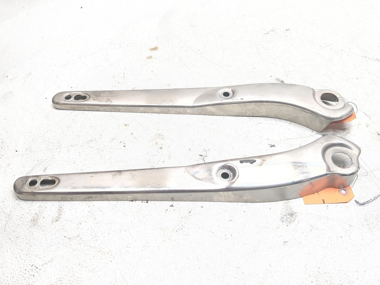 06-10 Harley Davidson FXD Dyna Super Glide Rear Fender Support