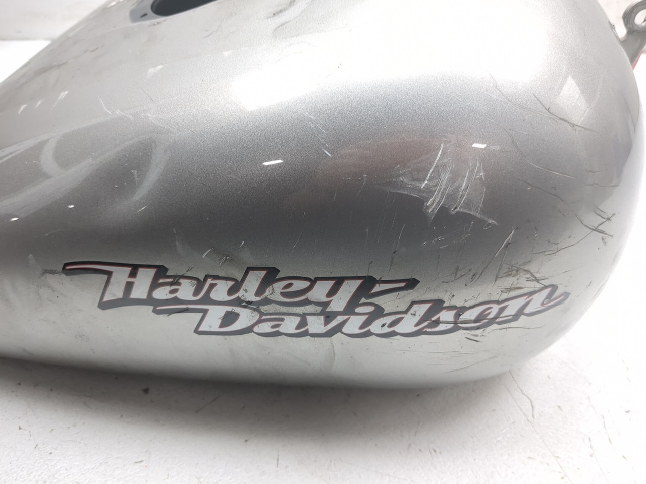 06-10 Harley Davidson FXD Dyna Super Glide Fuel Gas Petrol Tank