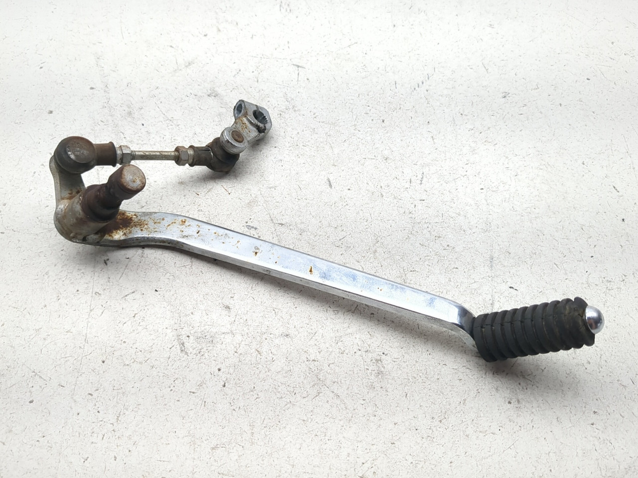 mahoroba　1脚　② 05-09 Suzuki VZ800 Boulevard M50 Left Gear Shift Lever 25600-41F11