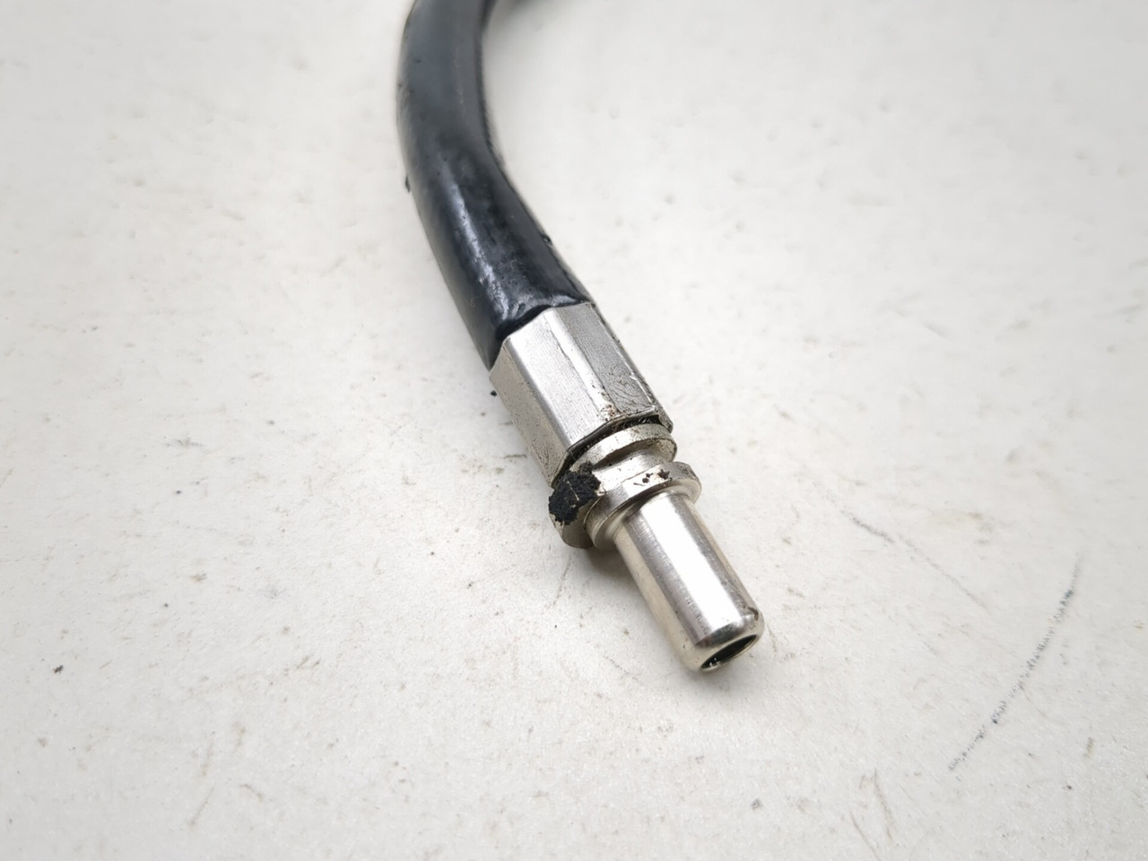 06-11 Harley Davidson Sportster XL1200L EFI Fuel Line 27693-07