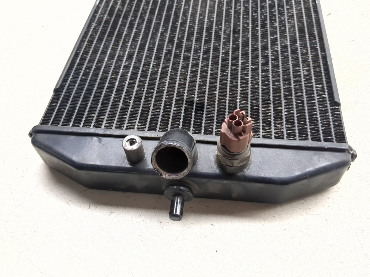 99-13 Yamaha Royal Star Venture XVZ1300 Front Radiator 4XY-12461