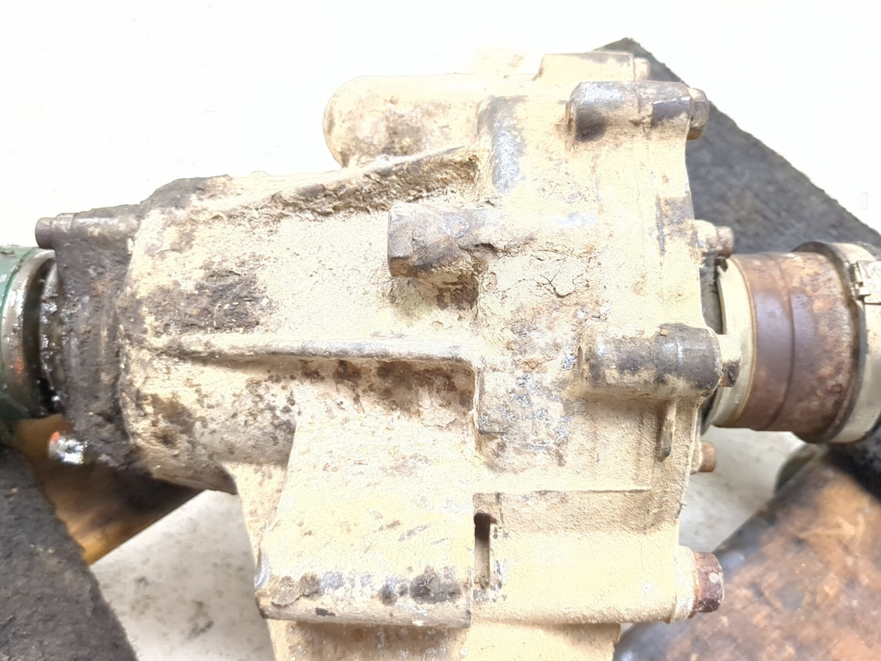 93-00 Kawasaki Mule 2510 KAF620 Front Differential 13101-1190