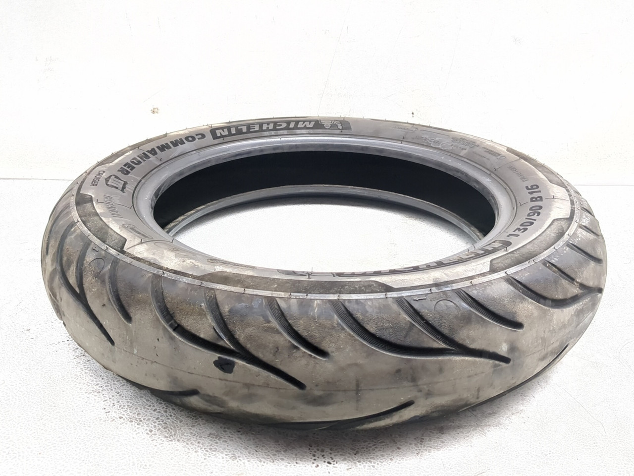 Michelin Commander III Front Tire 130/90B16 - Sun Coast Cycle