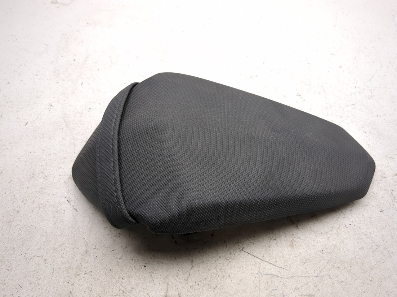 18-26 Kawasaki Ninja 400 EX400 Rear Passenger Seat 53066-0613
