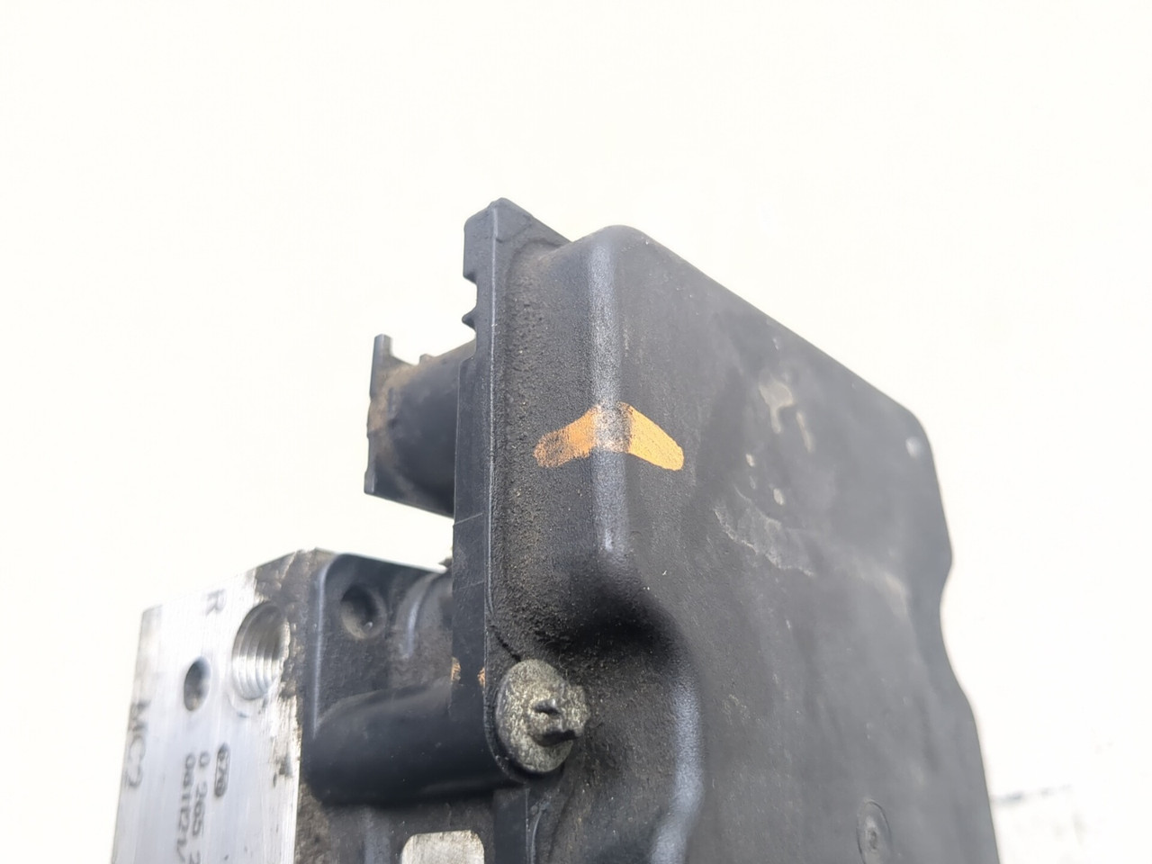 04-11 Suzuki V Strom DL650 DL650A ABS Pump 55600-27G01 - Sun Coast