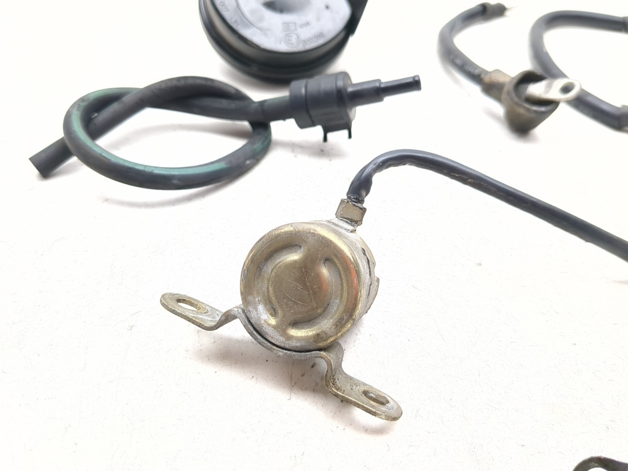 06-08 Harley Night Rod VRSCD Sensors Cables and Solenoid