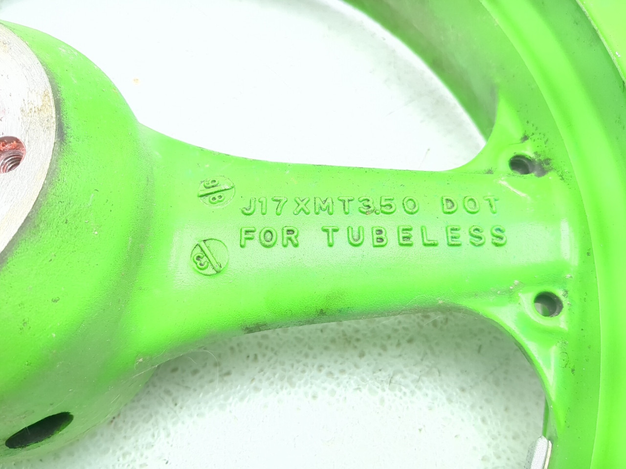 98 99 Kawasaki Ninja ZX6R ZX600G Front Wheel Rim BENT 17X3.50