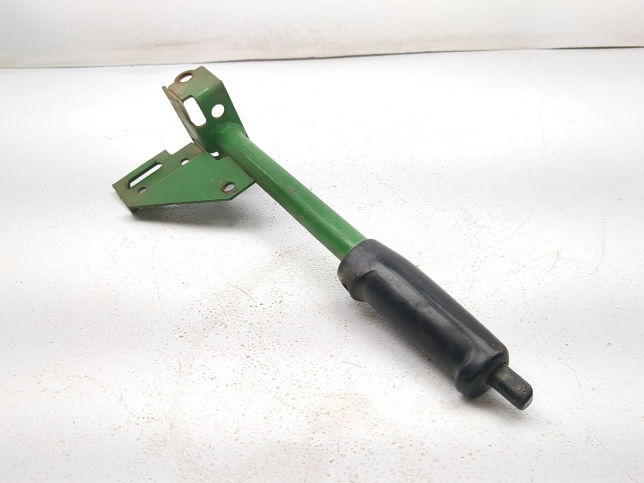 06-25 John Deere Gator TH 6X4 Diesel Parking Brake Lever AM140039