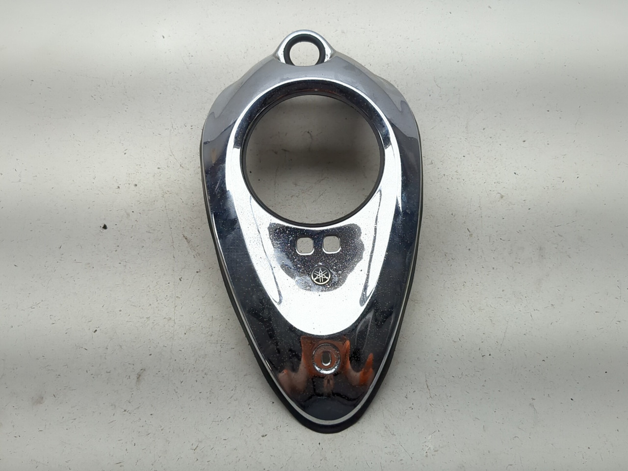 ヤマハ XV1600 XV1700 ロードスター　純正スピードメーターカバー 99-03 Yamaha Road Star XV1600 Silverado Meter Cover 4WM-83559-00