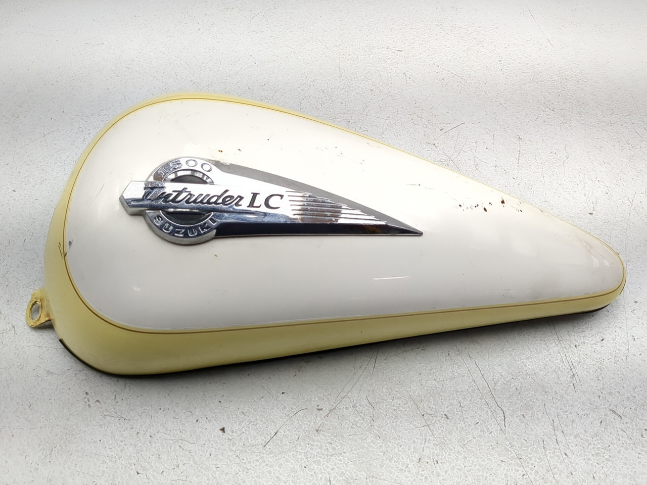 Sshopping 98-04 Suzuki VL1500 intruder LC Left Tank Cover - Sun Coast Cycle